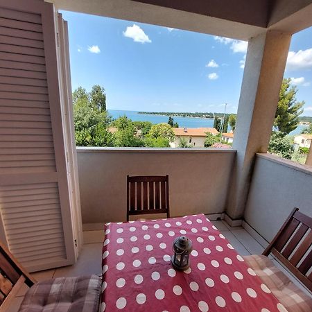 Apartments Henc Novigrad Istria Dış mekan fotoğraf