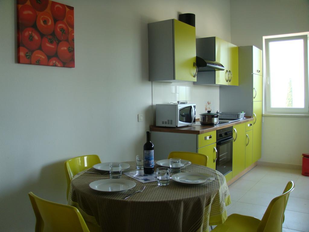 Apartments Henc Novigrad Istria Oda fotoğraf